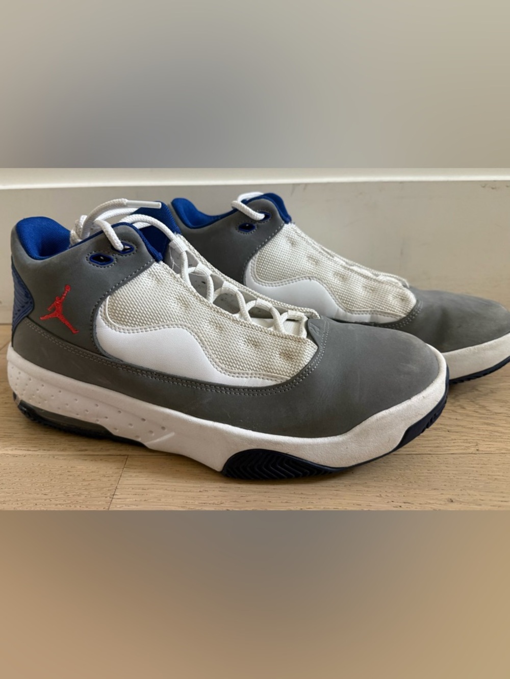 Nike Air Jordan Max Aura 2 Grey Blue White SIZE US MENS 7.5 CK6636 004